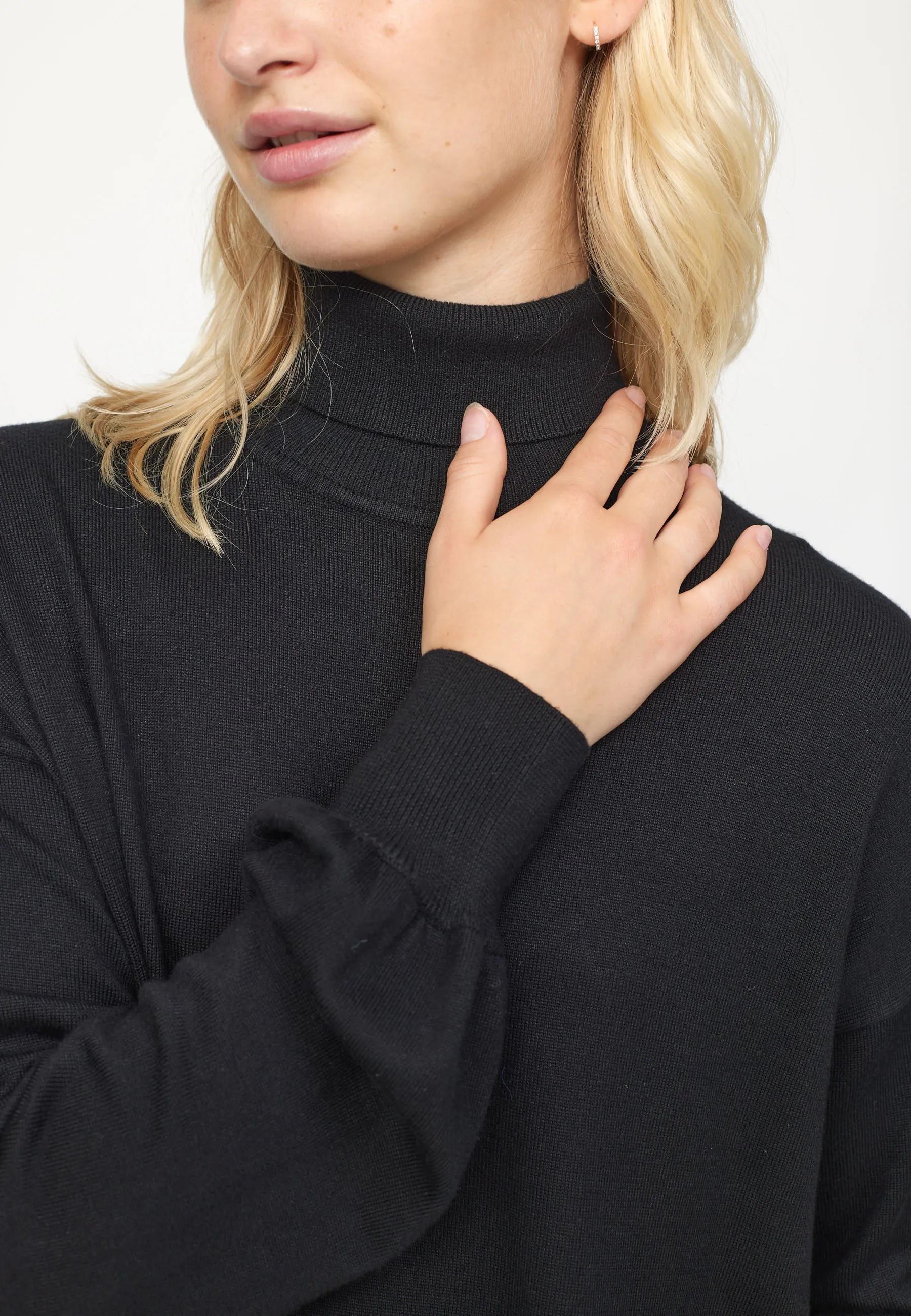 SRLea Rollneck Dress Knit