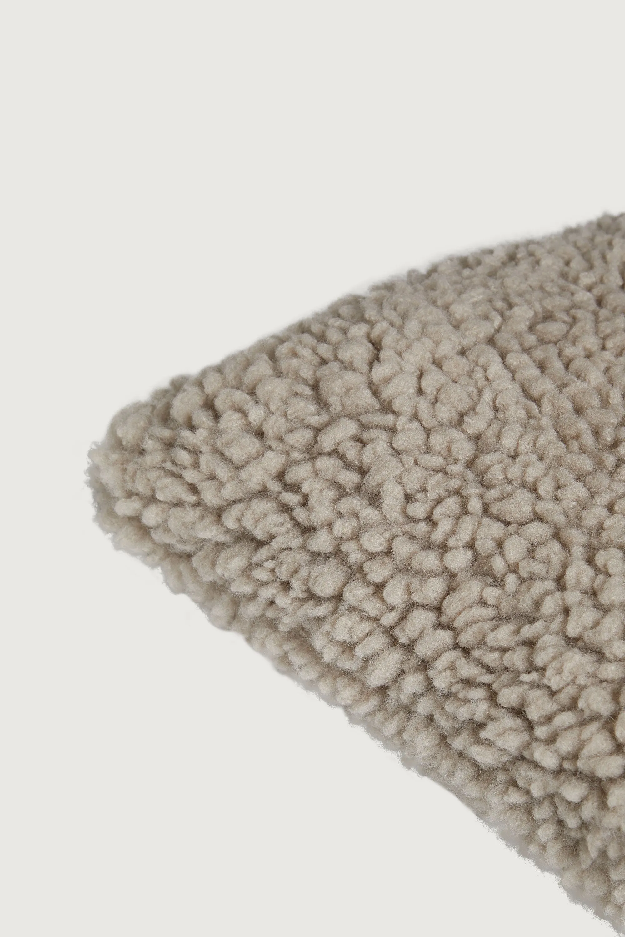 TEDDY CUSHION