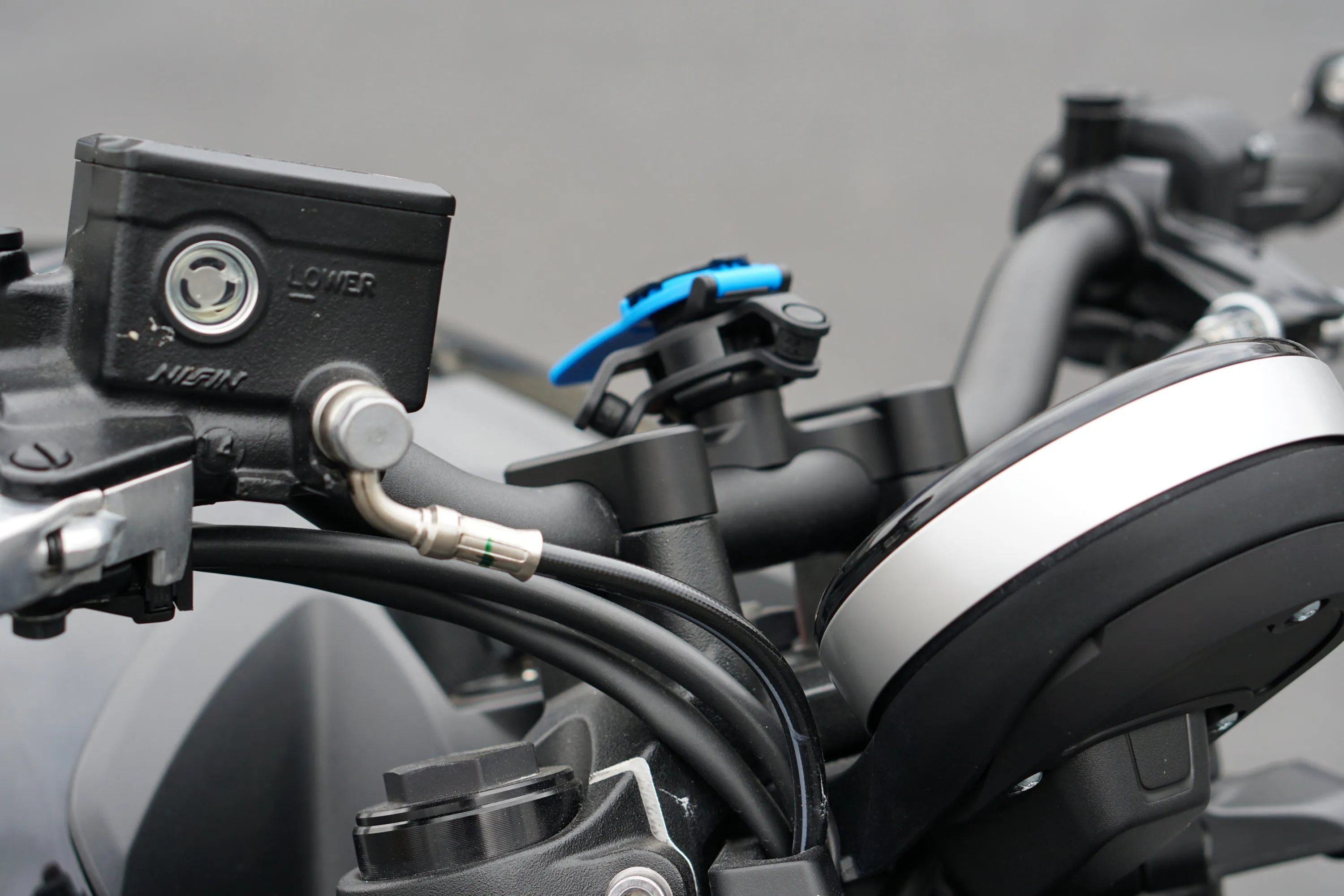Triumph Trident 660 - Quad Lock Handlebar Top Clamp Mount